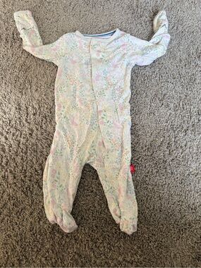 Magnetic Me White Floral Print Footie
